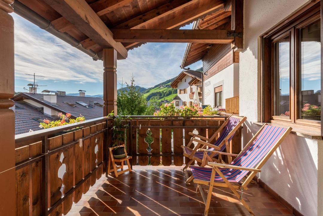 Appartements Pension Sonia Фунес Екстериор снимка