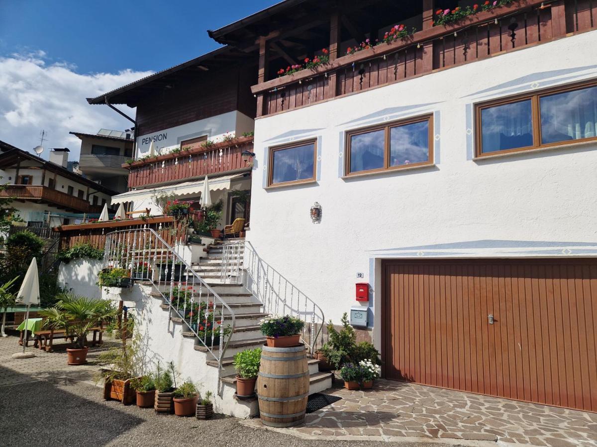 Appartements Pension Sonia Фунес Екстериор снимка
