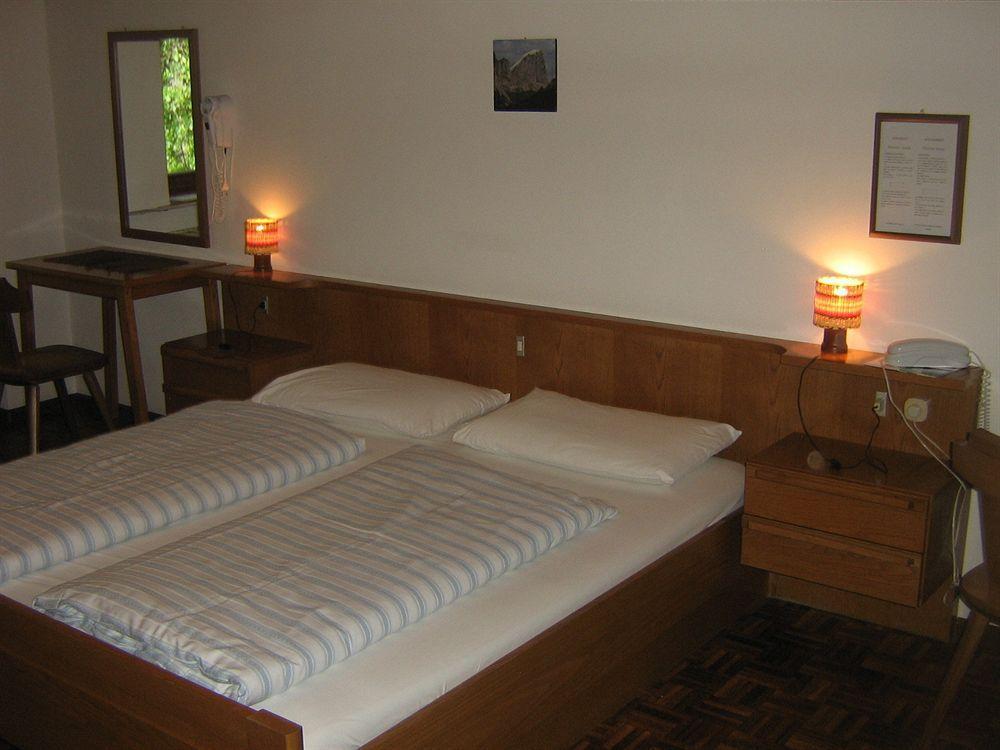 Appartements Pension Sonia Фунес Екстериор снимка